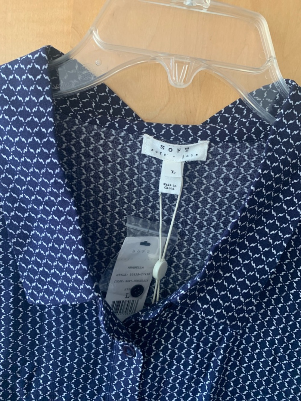 New Joie SOFT Women's Navy porcelain Annabella button down top